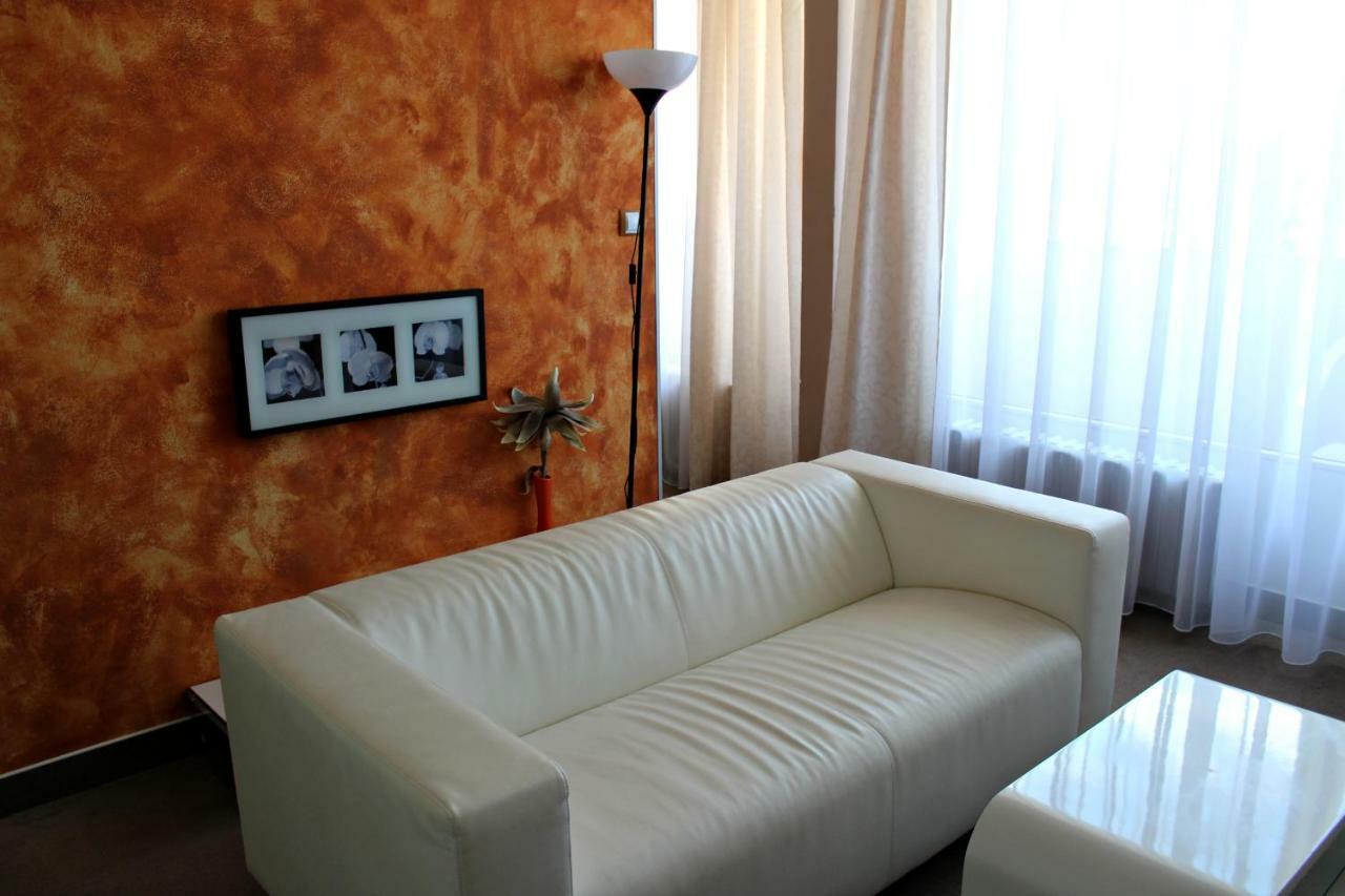 Wellness Hotel Lucia Veseli nad Luznici Exterior photo